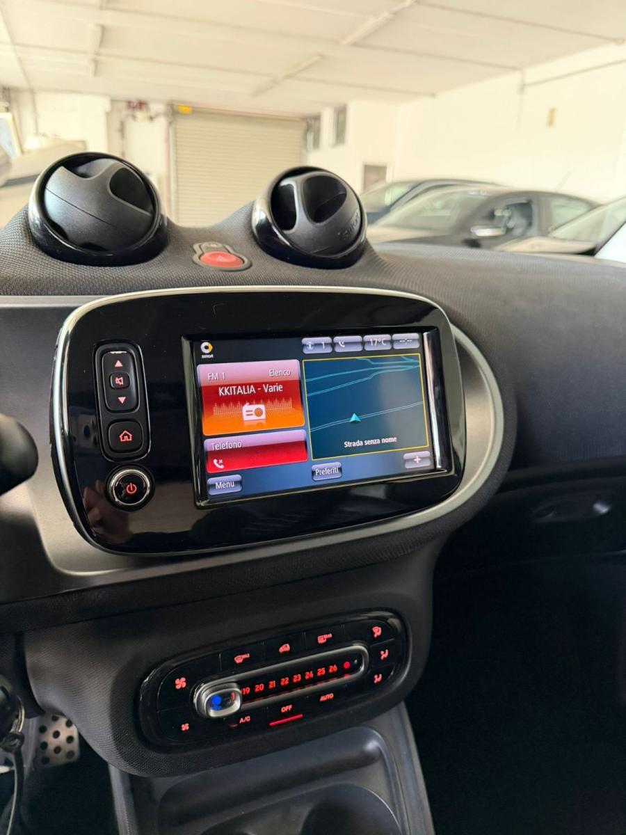 SMART - Fortwo - 70 1.0 BRABUS Style