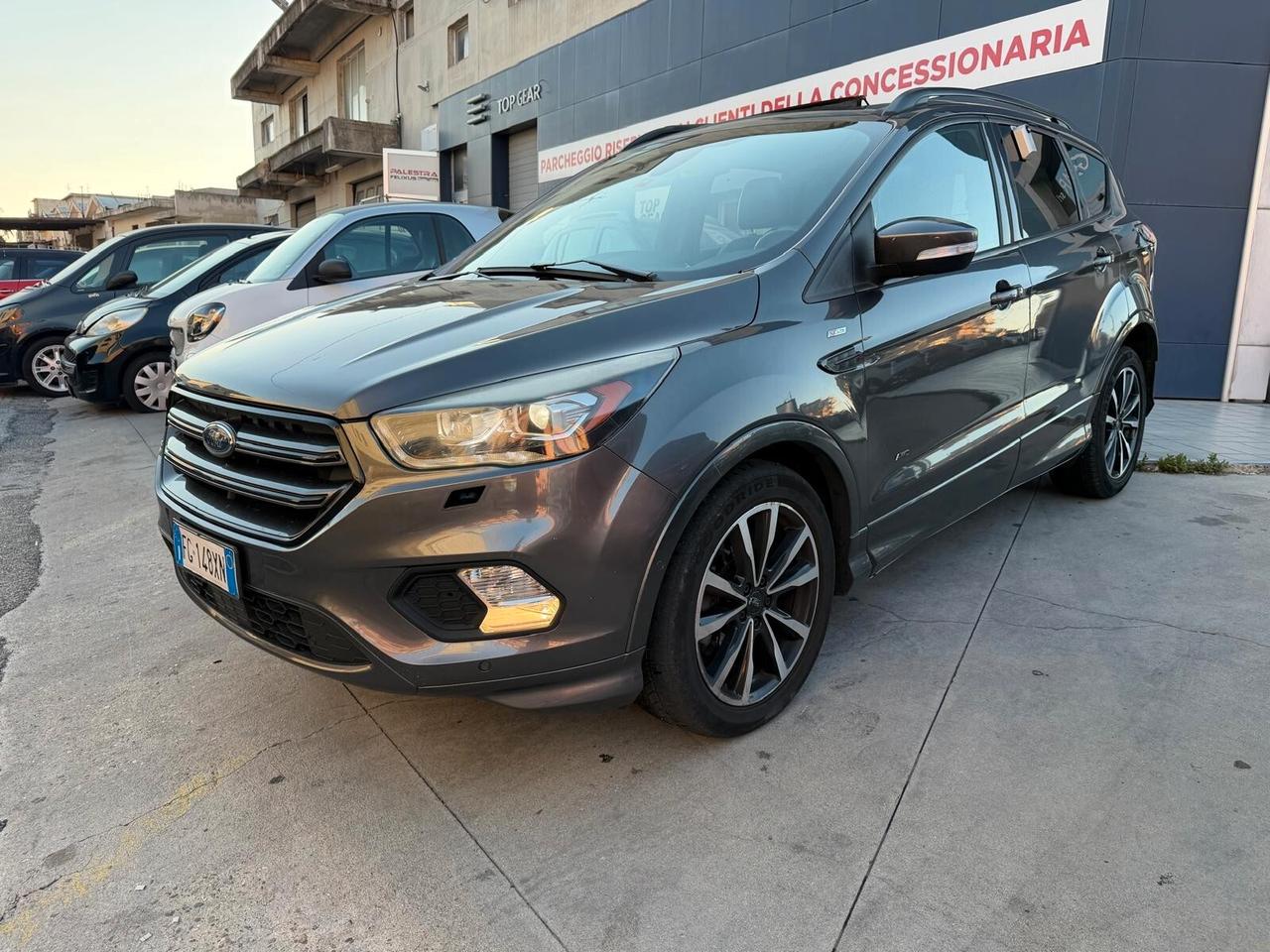 Ford Kuga 2.0 TDCI 150 CV S&S 4WD Powershift ST-Line