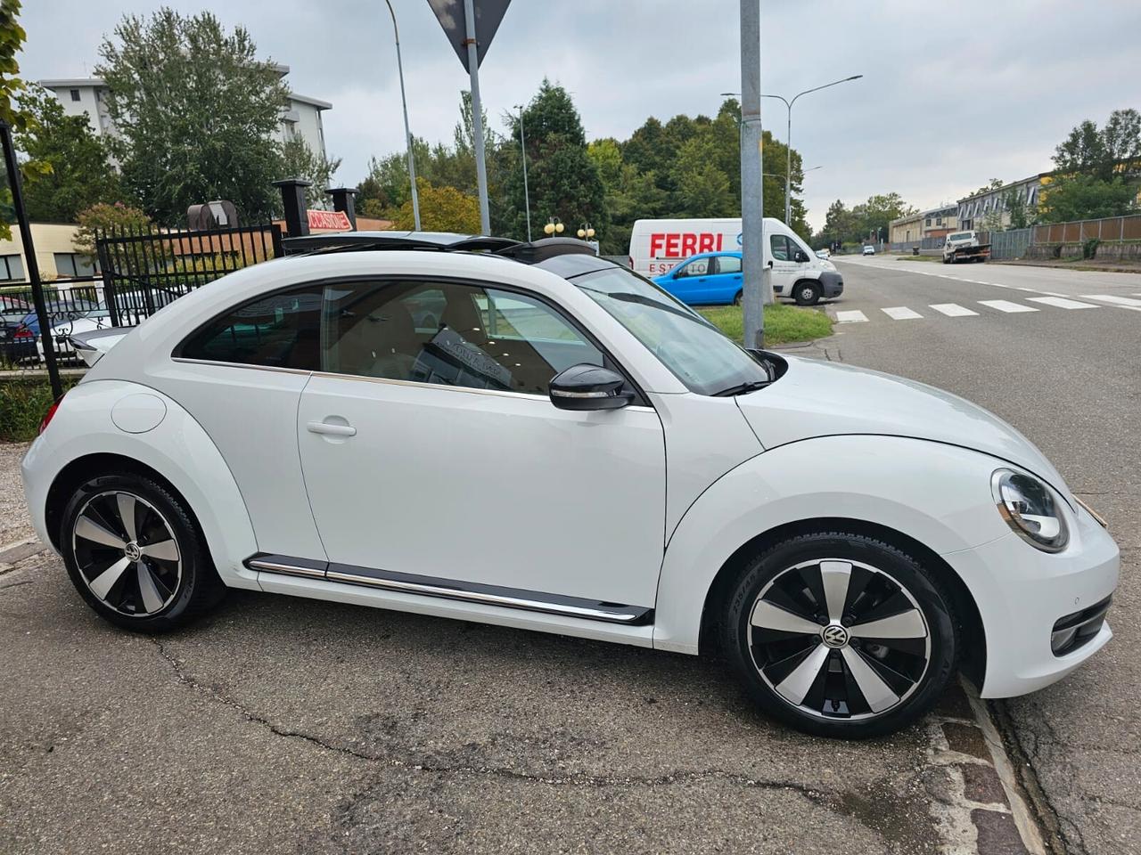Volkswagen Maggiolino 2.0 TDI 140cv Sport*Bi-Xeno*Tetto*Pdc*18