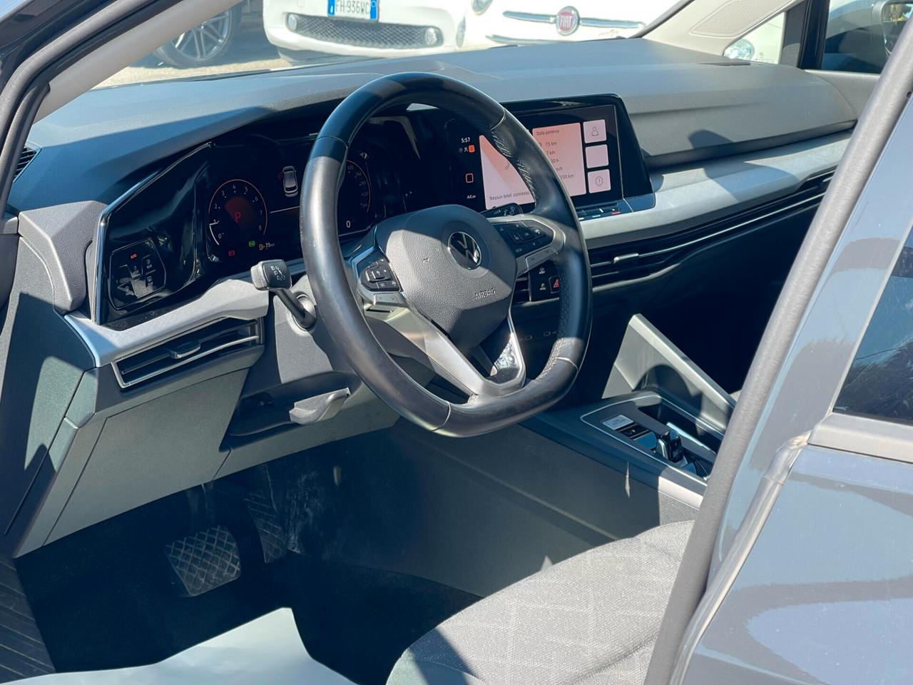 Volkswagen Golf 1.0 eTSI EVO DSG Life