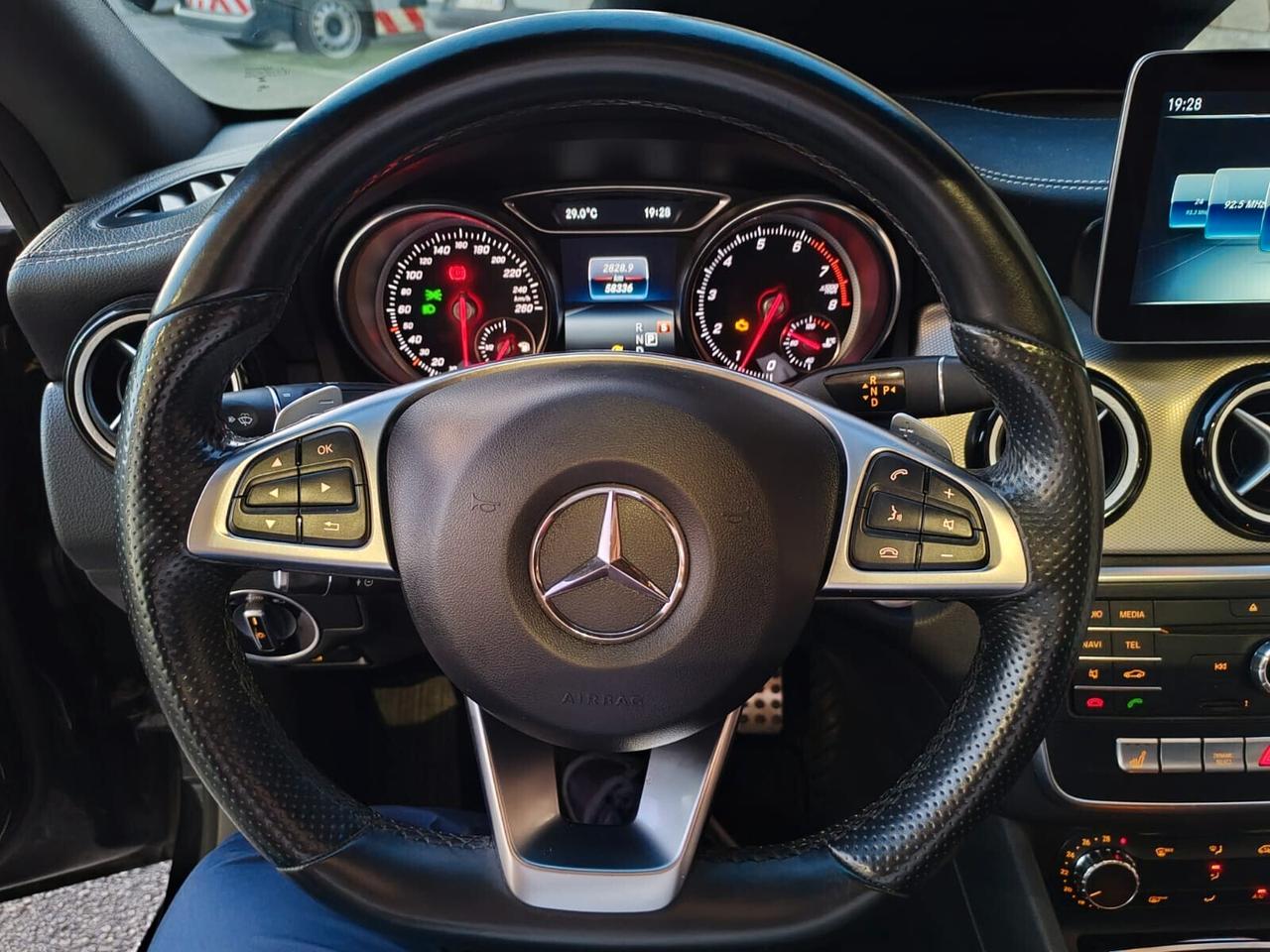 Mercedes-benz CLA 200 Sport Premium