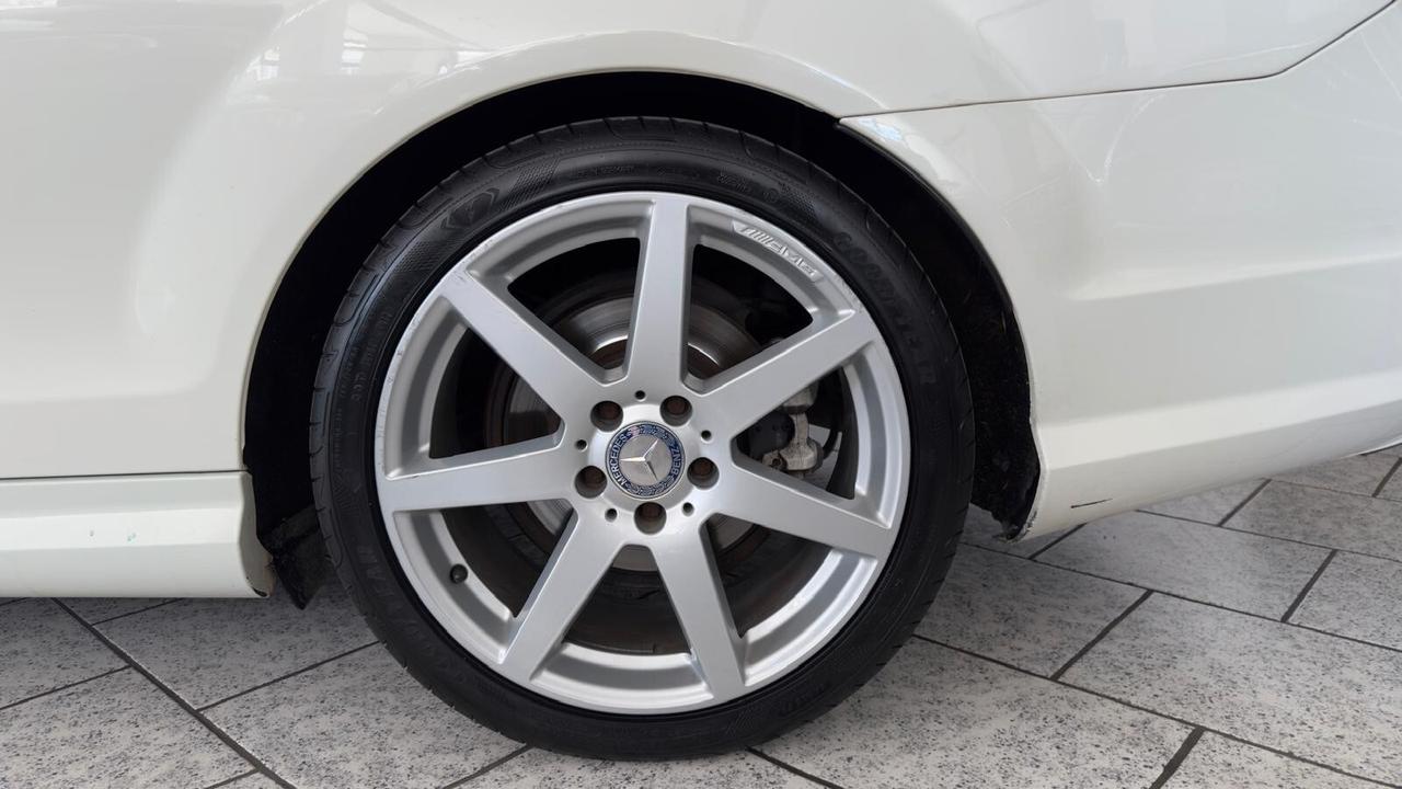 Mercedes-benz C 220 C 220 CDI BlueEFFICIENCY Coupé Avantgarde