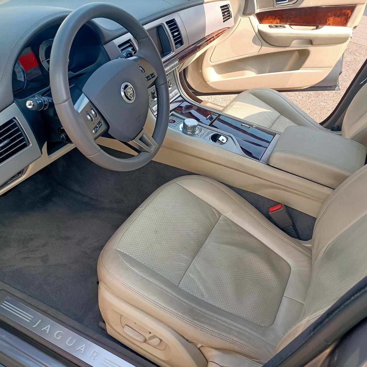 Jaguar XF 2.7D V6 PELLE BEIGE PERFETTO STATO