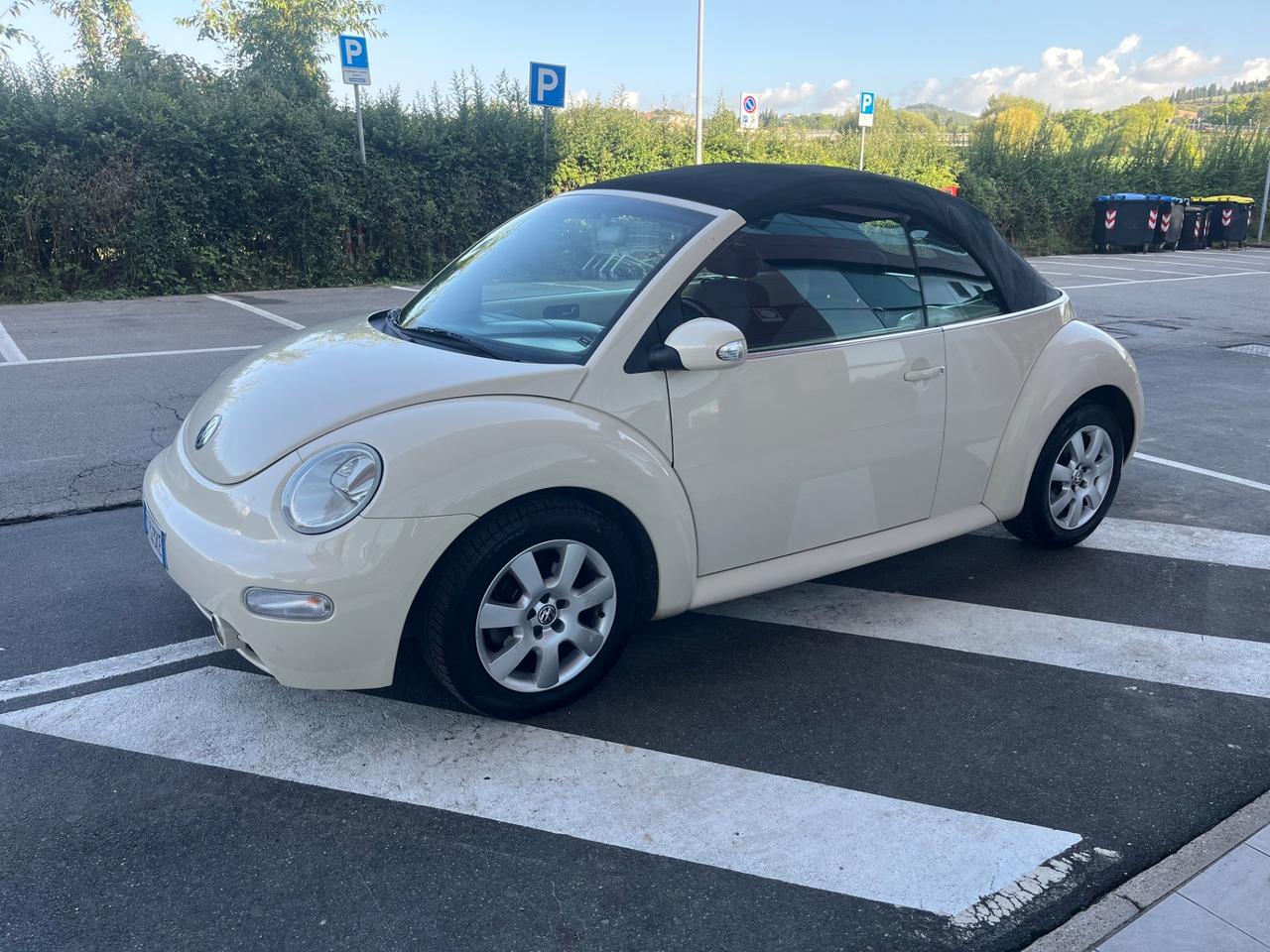 Volkswagen New Beetle 1.6 Cabrio 135.000 KM