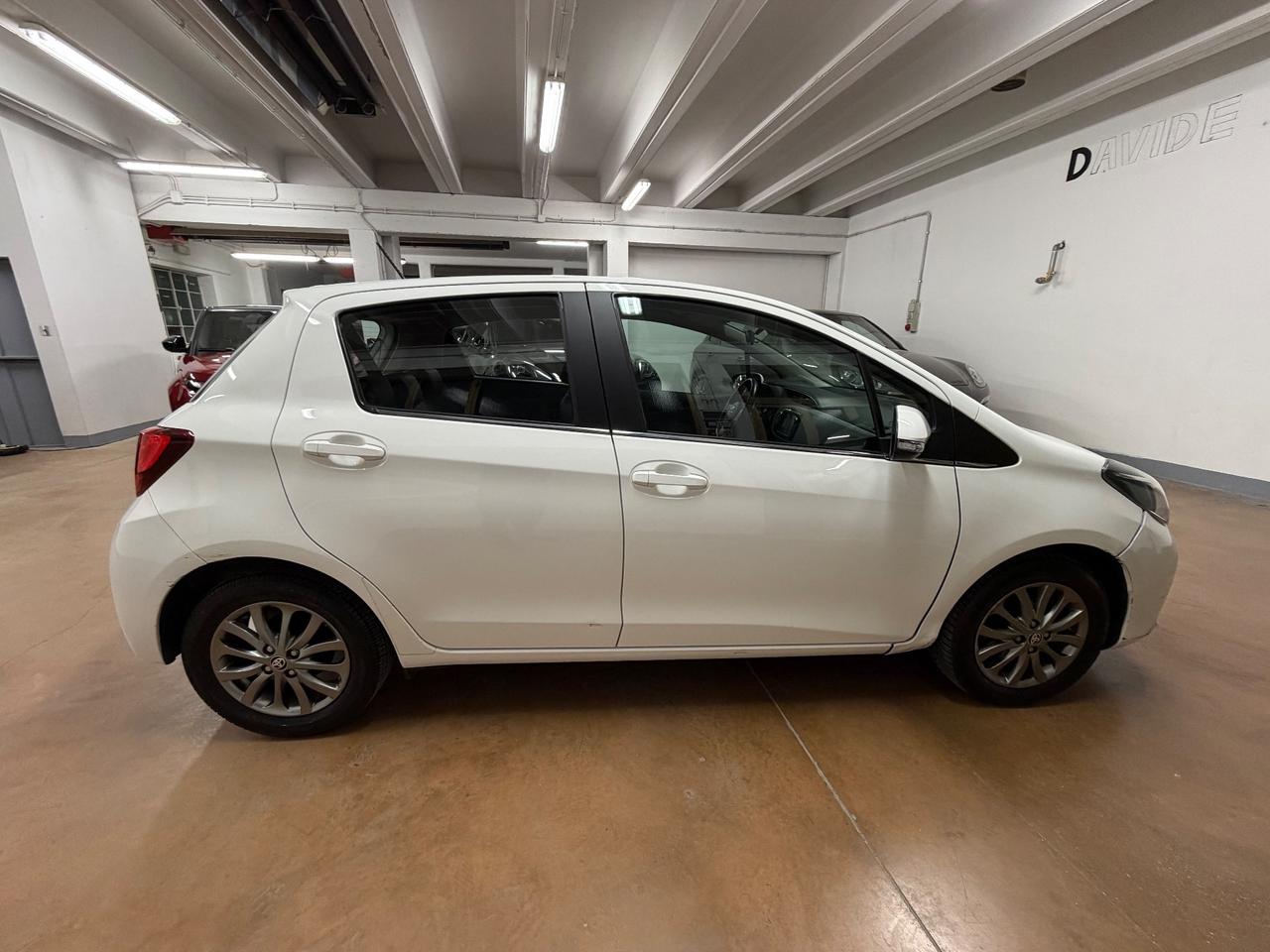 Toyota Yaris 1.0 5 porte vvt-i Active