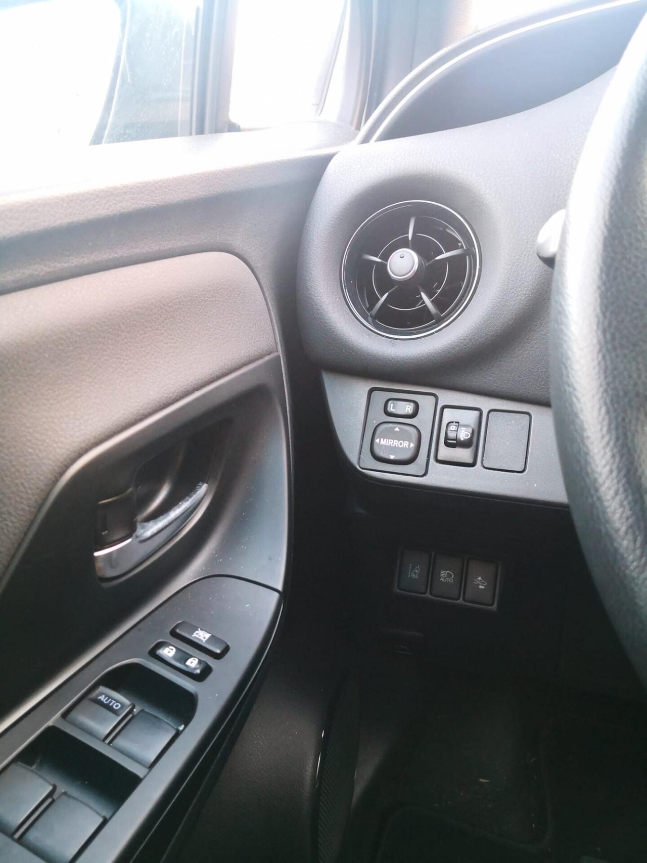 Toyota Yaris 1.5 Hybrid 5 porte Trend "White Edition" Automatic