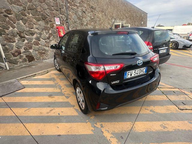 TOYOTA Yaris 1.5 Hybrid 5 porte Business