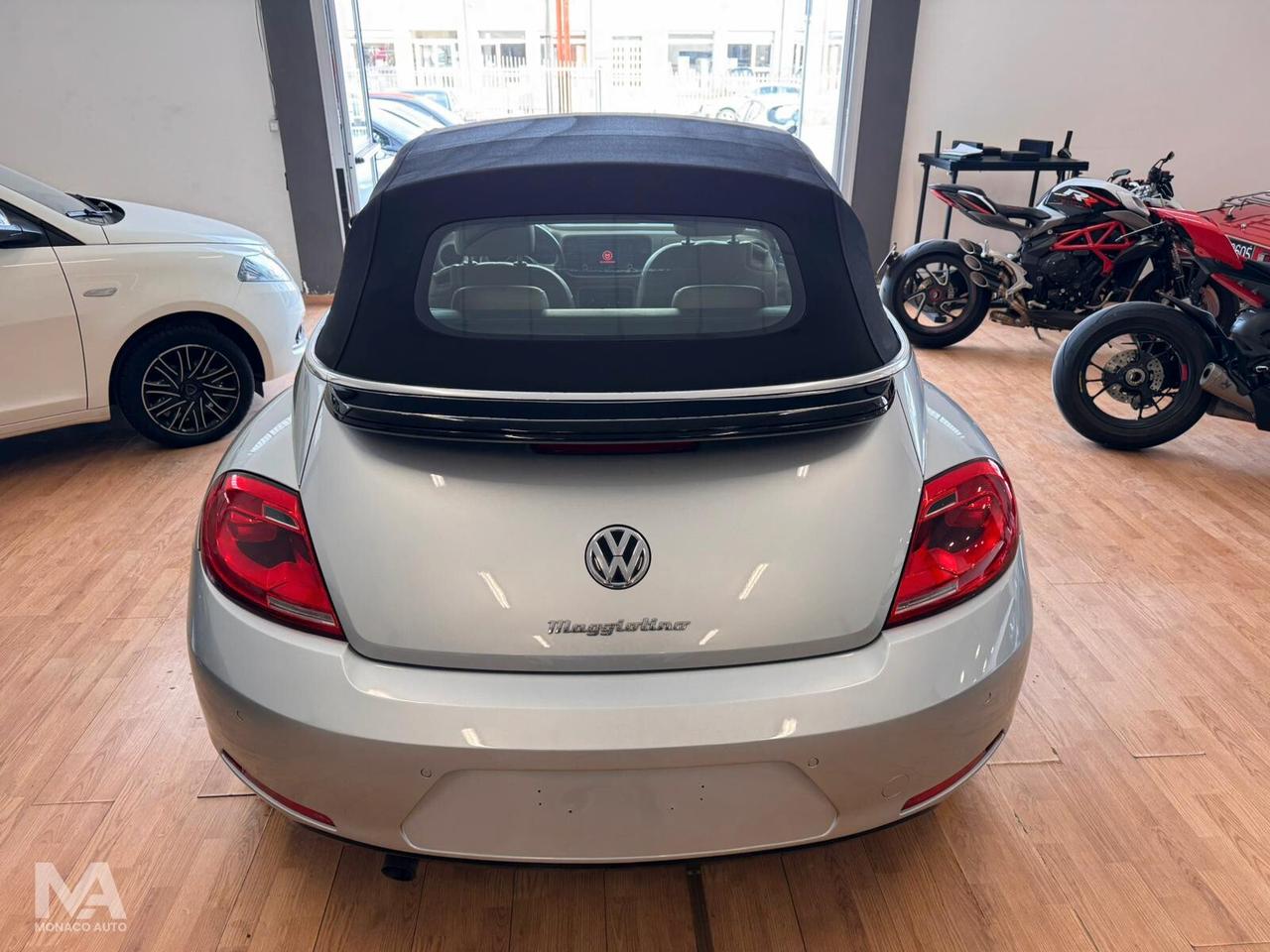 Volkswagen Maggiolino Cabrio 2.0 110cv TDI DSG Sport 2015
