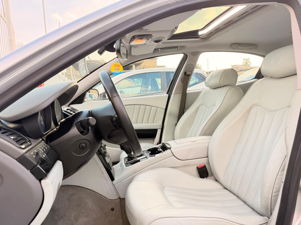 Maserati Quattroporte 4.2 V8 Executive GT "FERRARI" TETTO