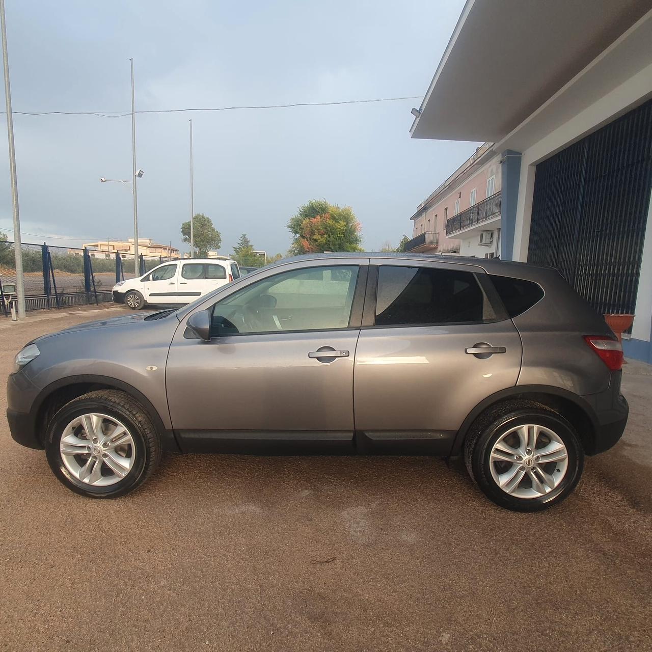 Nissan Qashqai 1.5 dCi DPF Visia
