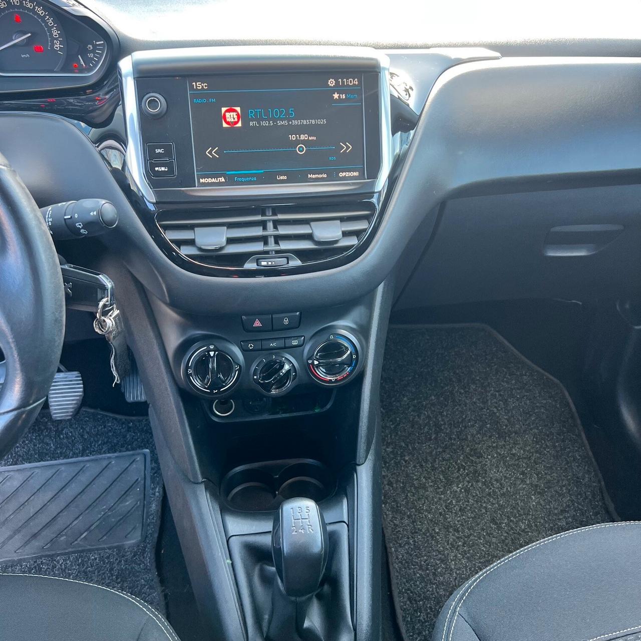 Peugeot 208 PureTech 82 5 porte Allure