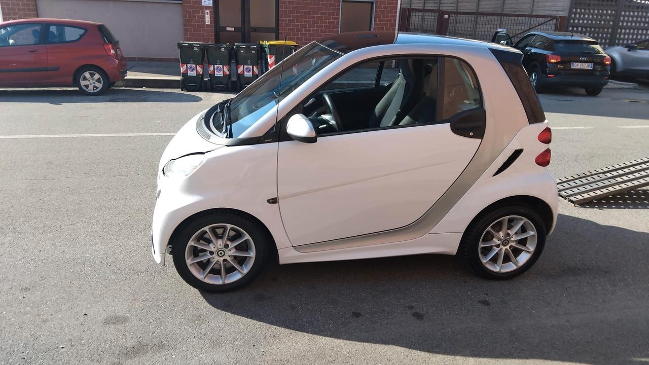 Smart ForTwo 1000 52 kW MHD coupé pulse