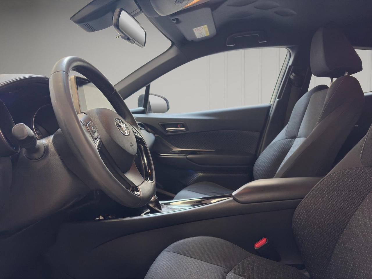 Toyota C-HR 1.8h Trend 2wd e-cvt