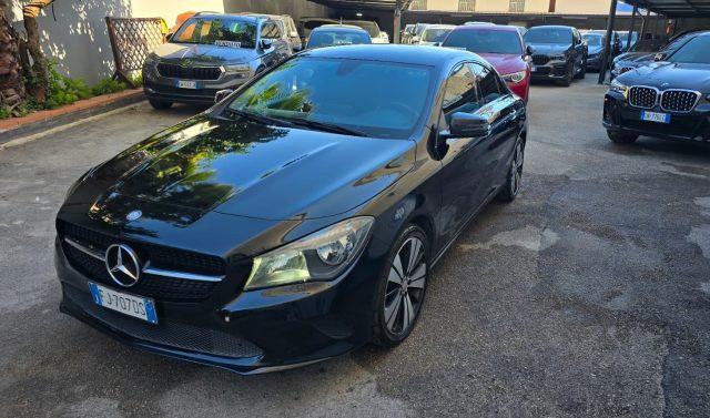 MERCEDES-BENZ CLA 200 d Automatic Business