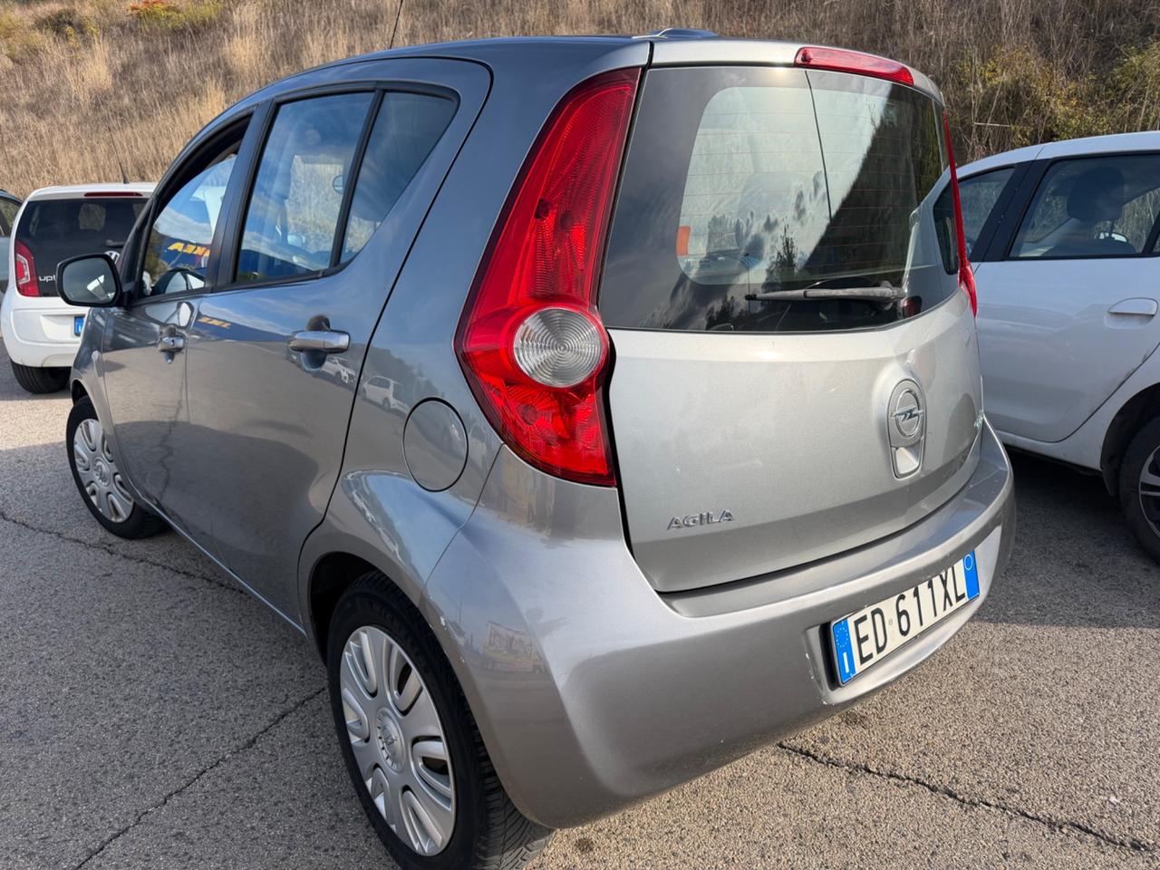 Opel AGILA 1.0 BENZINA 2011 - CLIMA