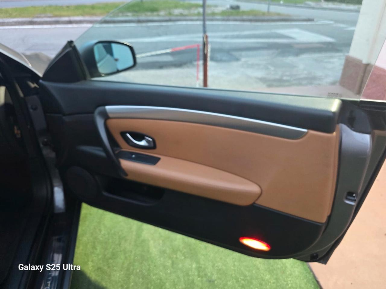 Renault Laguna Coupé 2.0 dCi 180CV 4Control