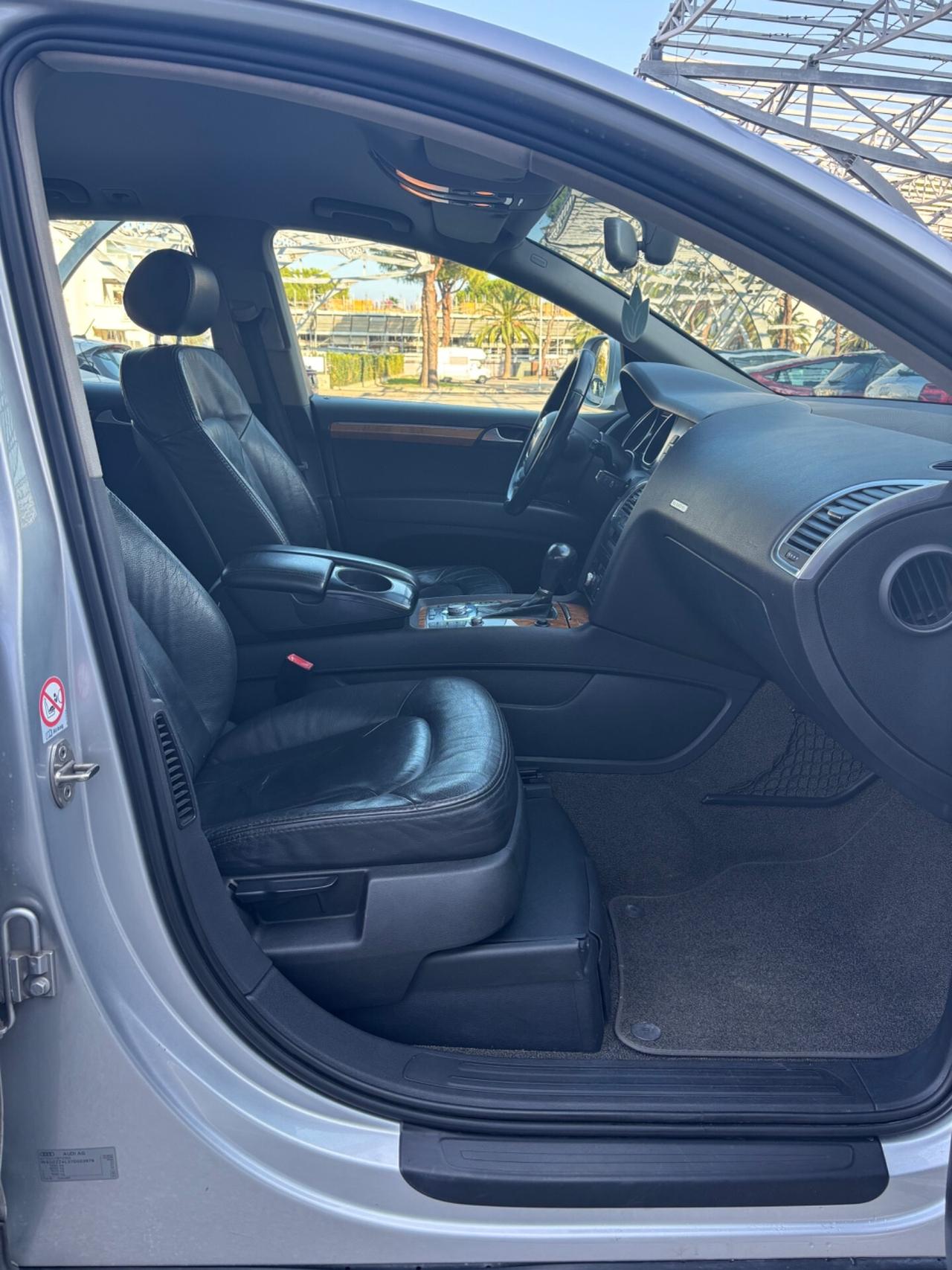 Audi Q7 3.0 V6 QUATTRO TIPTRONIC