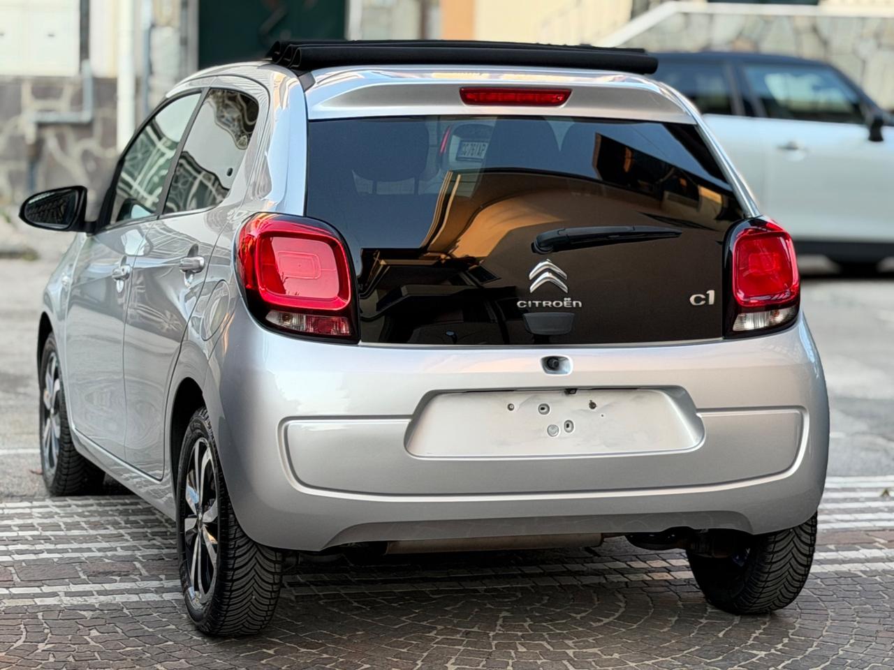 Citroen C1 PureTech 82 5 porte Shine