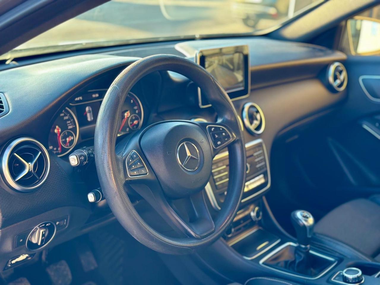 Mercedes-benz A 180 d Business