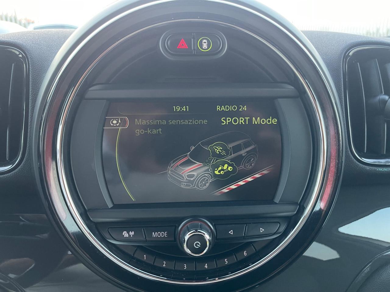 MINI COUNTRYMAN 2.0 D 150CV AUT HYPE FULL LED