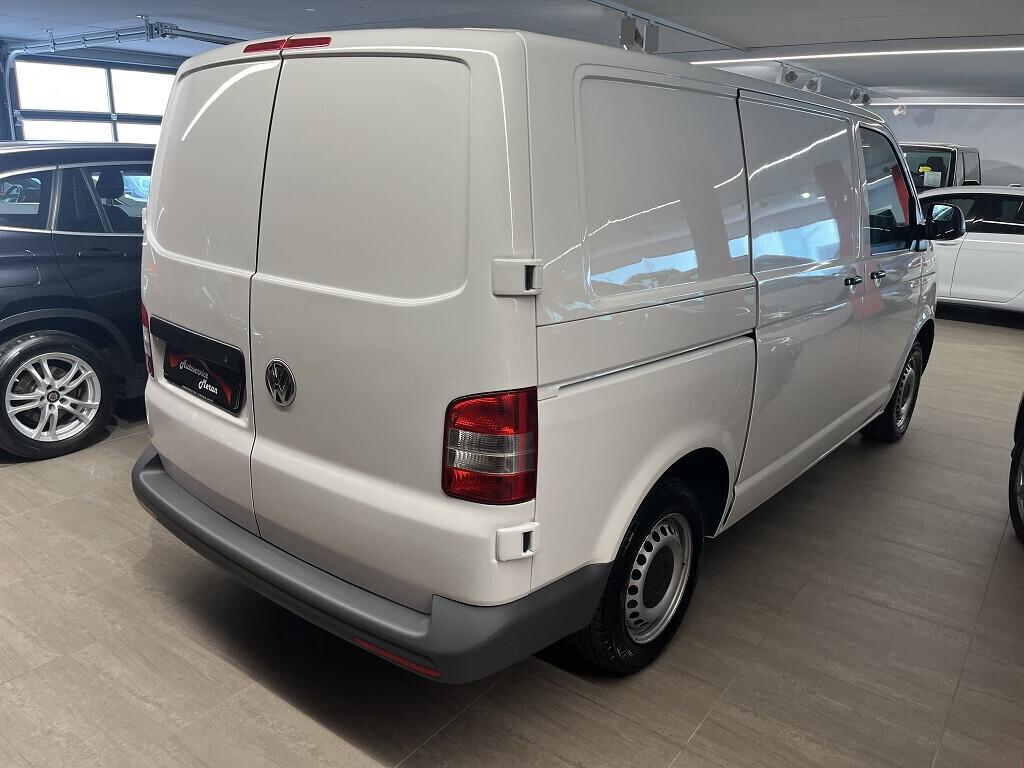 Volkswagen Transporter T5 2.0 TDI corto