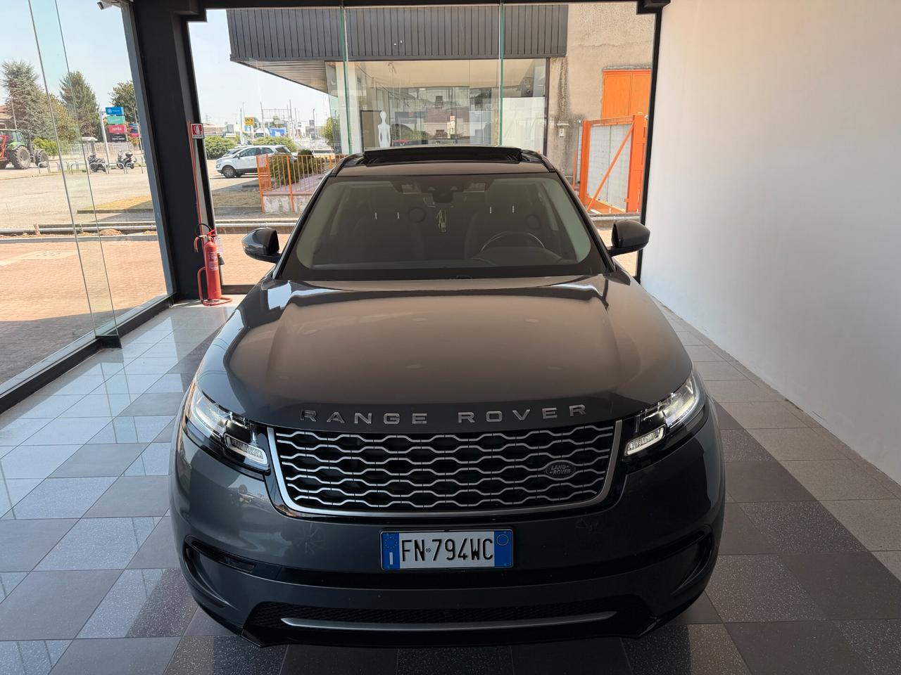 Land Rover Range Velar 2.0 TD4 180 CV R-Dynamic HSE