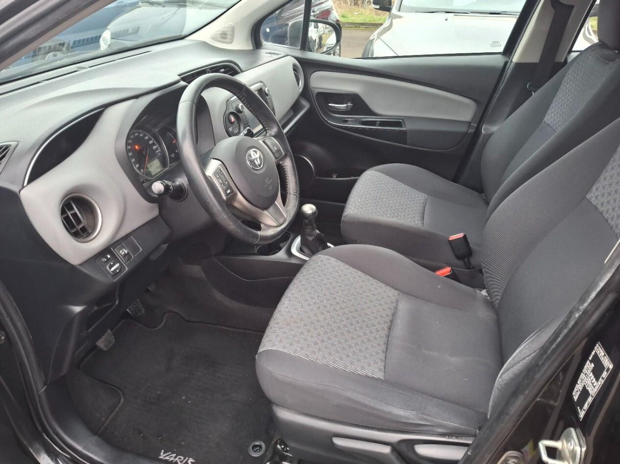 Toyota Yaris 1.0 5 porte Lounge