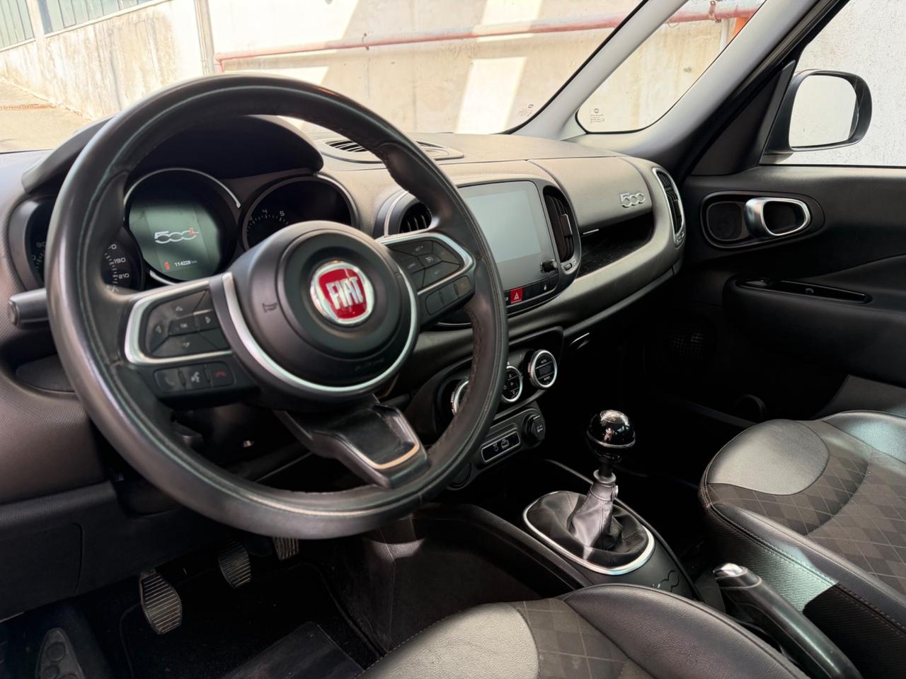Fiat 500L LOUNGE con tetto panoramico