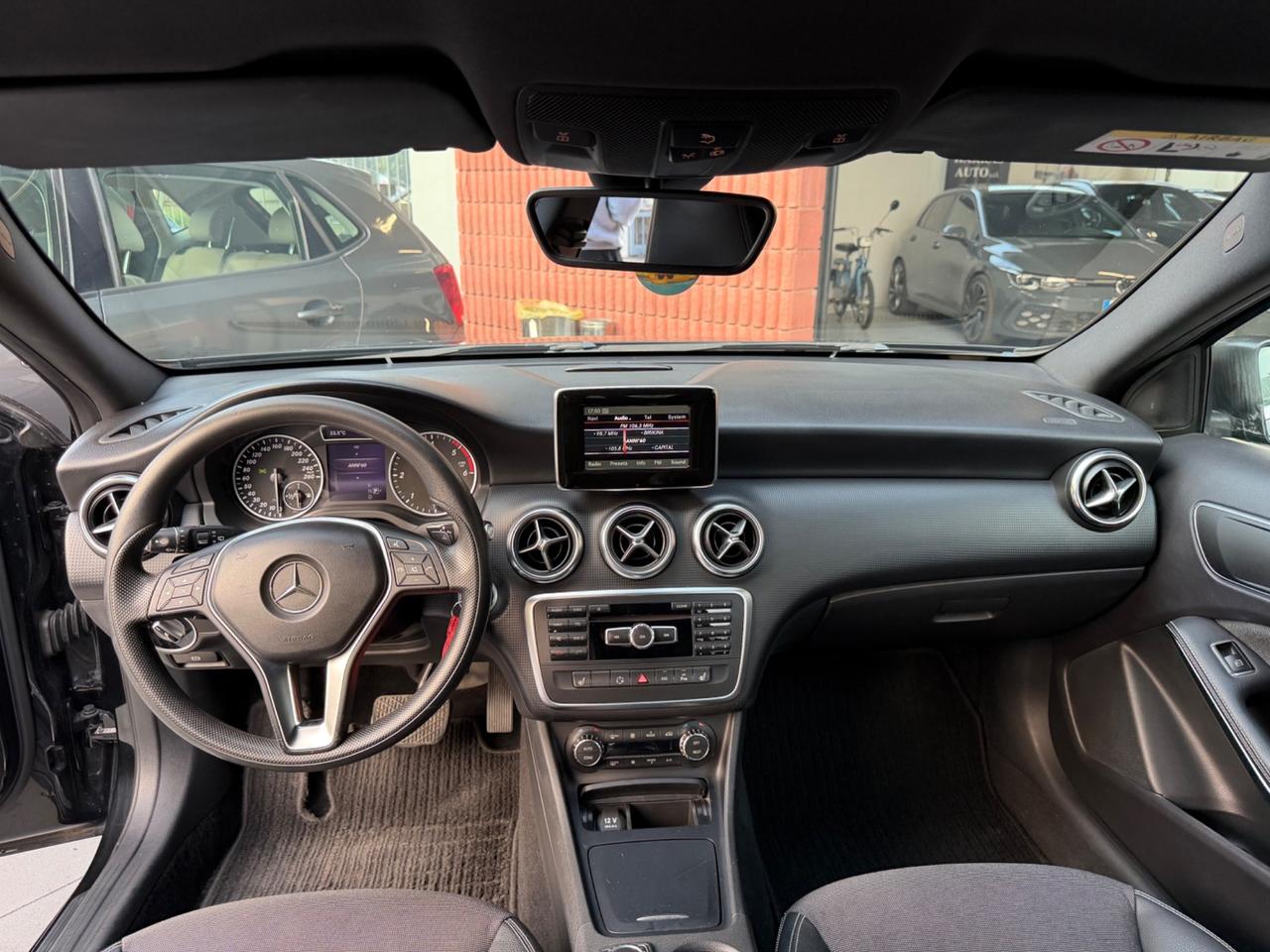 Mercedes-benz A 180 d Automatic Premium