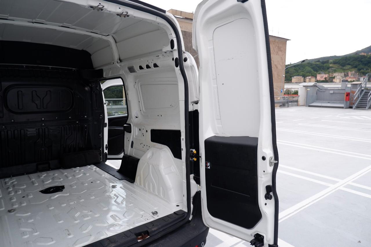 Fiat Doblo Doblò 1.6 MJT 105CV S&S PL-TA Cargo Maxi XL Business