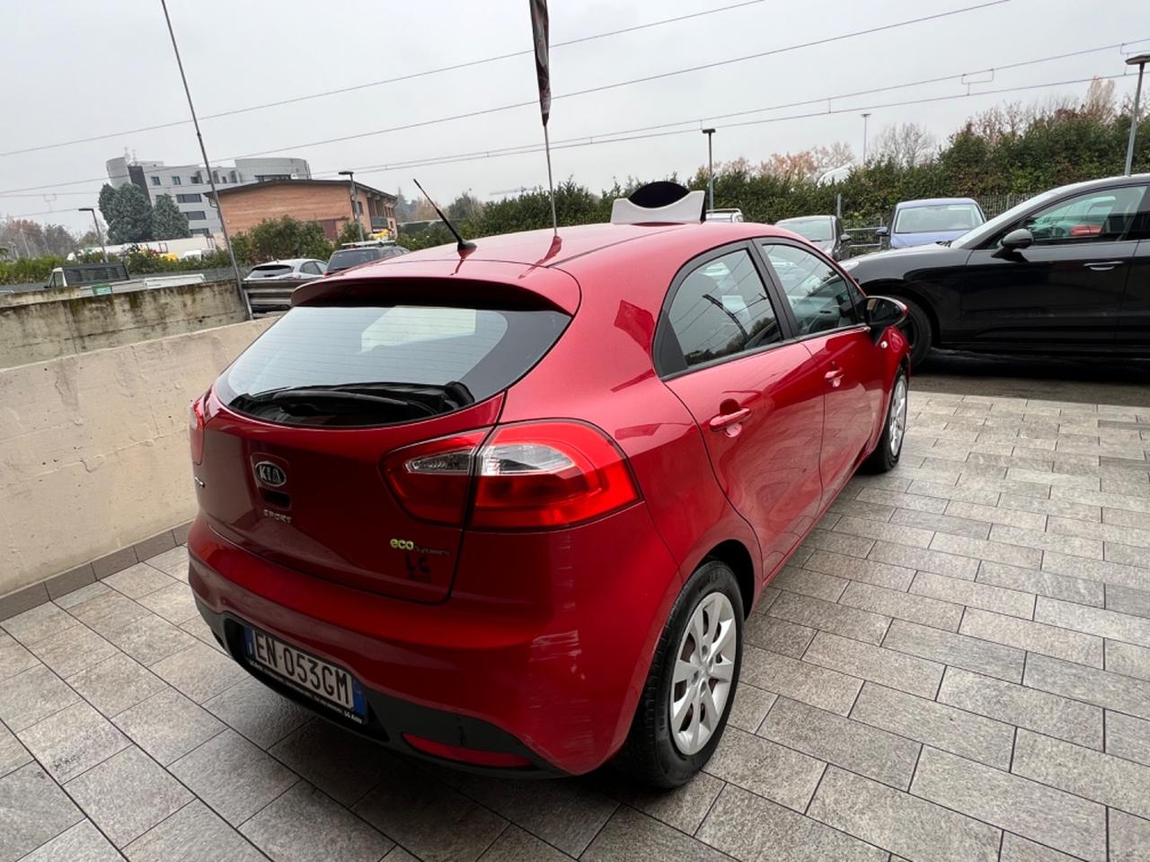 Kia Rio 1.1 CRDi WGT 5p. EX