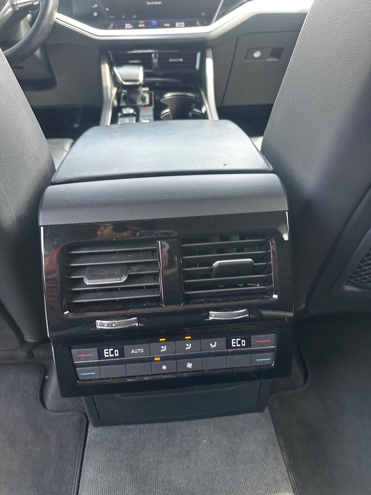 Volkswagen Touareg 3.0 V6 TDI SCR Advanced RLine