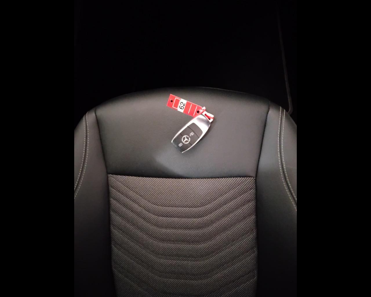 Mercedes-Benz Classe A - W177 2023 - A 180 d Progressive Advanced Plus auto