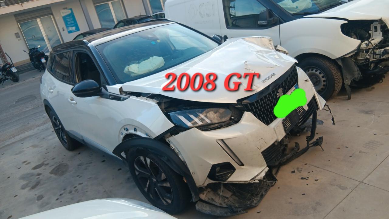 Peugeot 2008 GT INCIDENTATA SINISTRATA MONDIALCARS