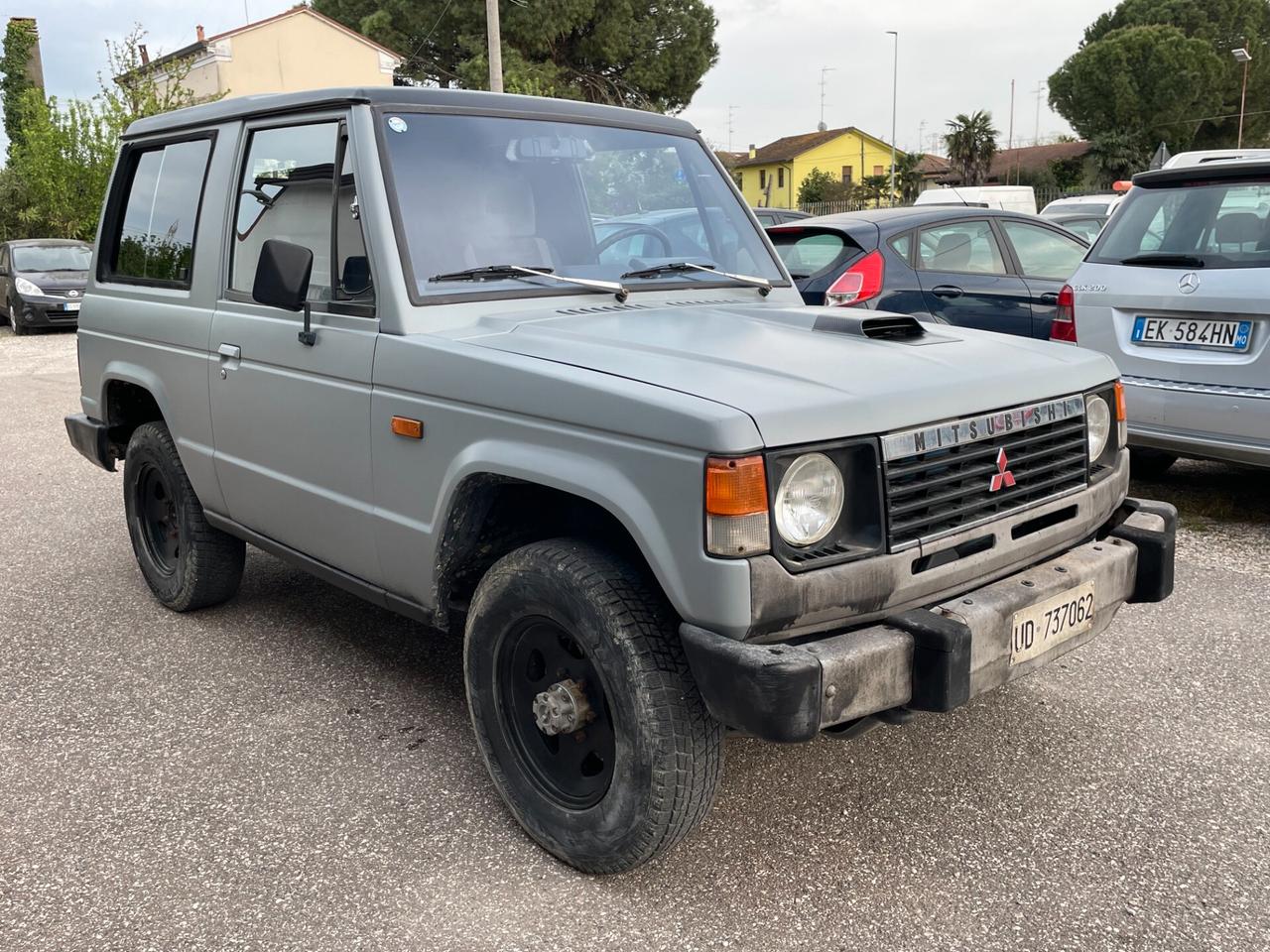 Mitsubishi Pajero 2.3 TD PROBLEMI AL MOTORE Autocarro