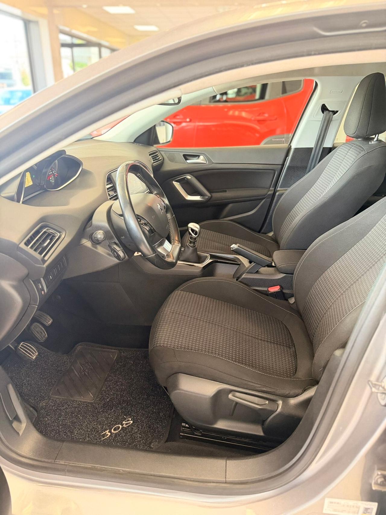 Peugeot 308 BlueHDi 130 S&S Active
