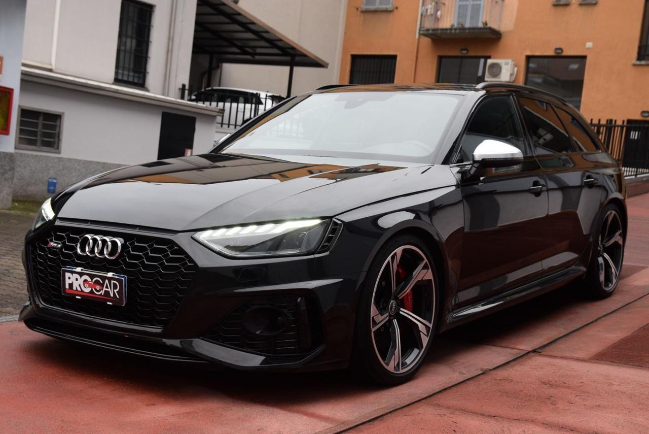 Audi RS4 Avant Dynamic Plus Pack (Carbo/DRC/SportDiff..)