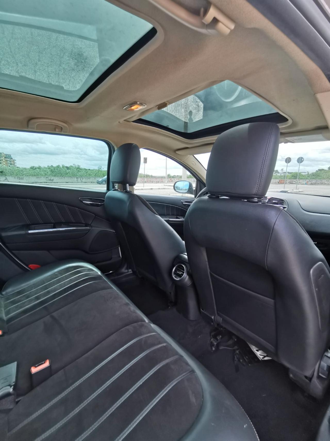 Lancia Delta 1.6 MJT Platino 2009 TETTO