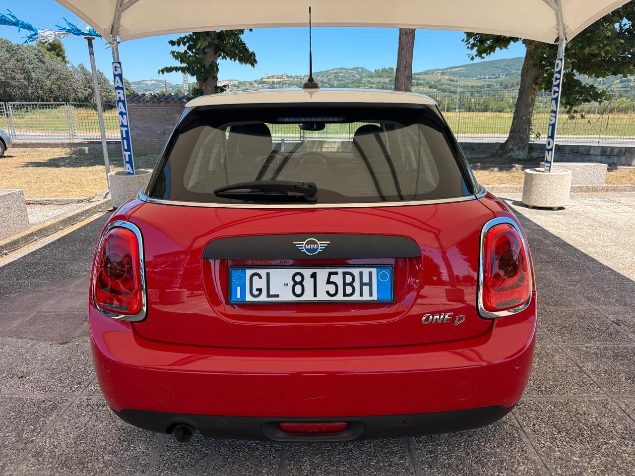 "UNA CHICCA" Mini 1.5 One D Hype