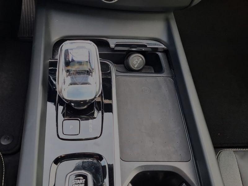 Volvo XC60 Recharge T6 Plug-in Hybrid 253+145 CV AWD Automatico Plus Dark