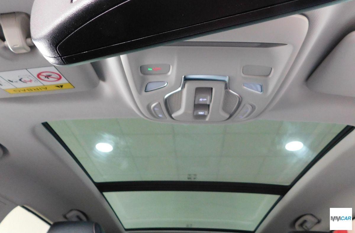 MG - EHS - Plug-in Hybrid Luxury
