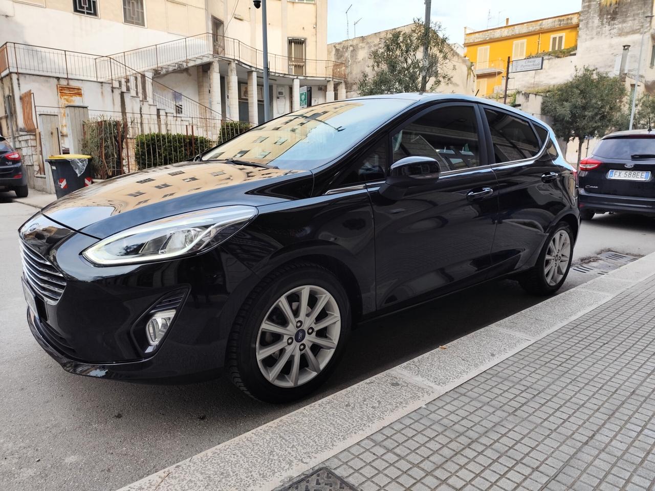 Ford Fiesta 1.1 BENZ/GPL 75CV TITANIUM PERFETTA