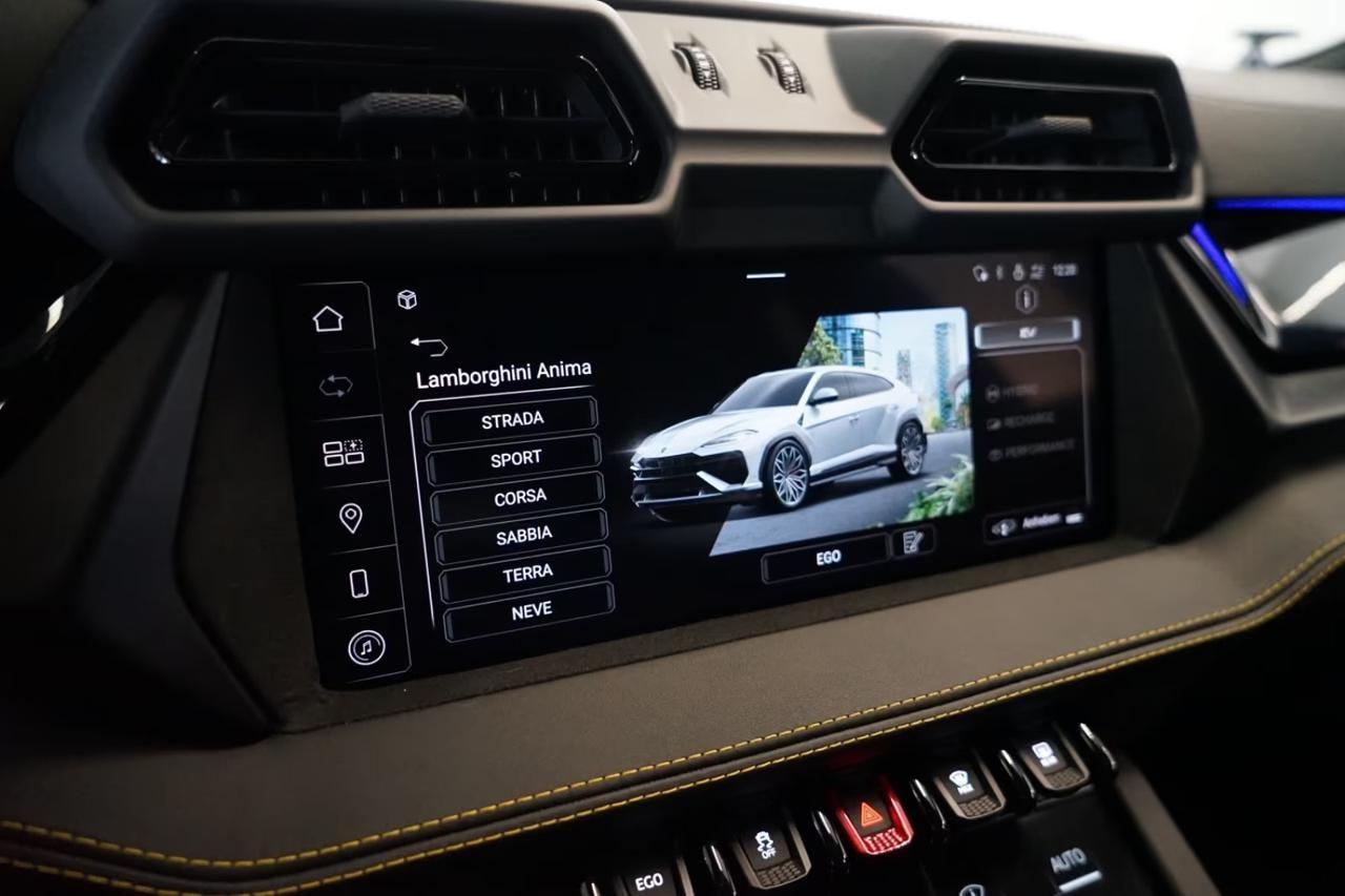 LAMBORGHINI Urus 4.0 SE 799cv Leasing da 4900 euro*Consegna 30 gg