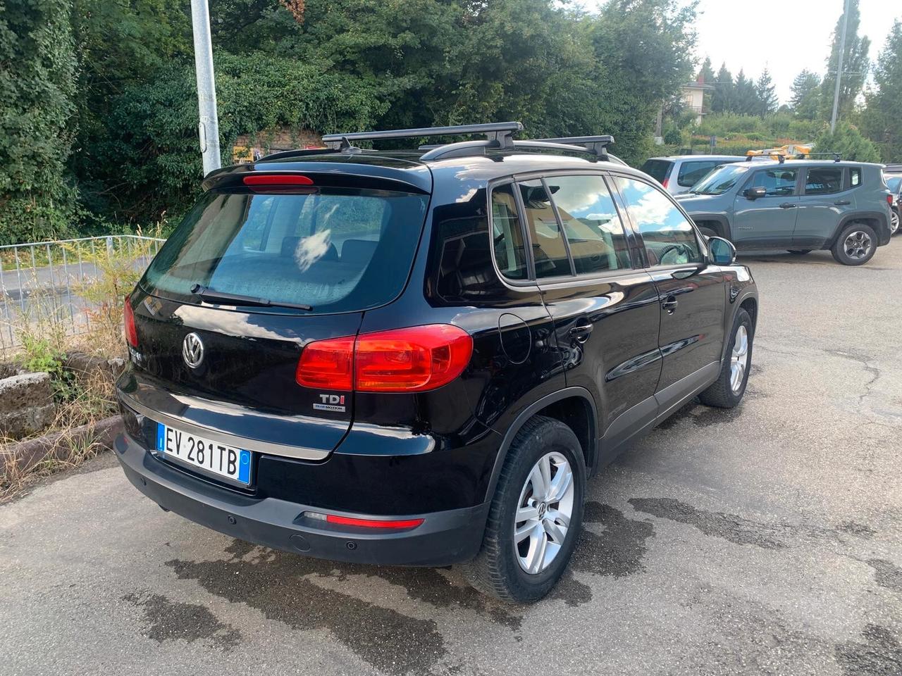 Volkswagen Tiguan 110 cavalli neo patentati- 2 ruote motrici tdi - unico proprietario- ottime condizioni- tagliandata