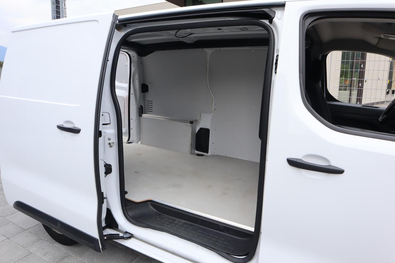 Vivaro 1.5 CDTI 120 CV L2 Medio CAMERA 3 POSTI 18.850+IVA
