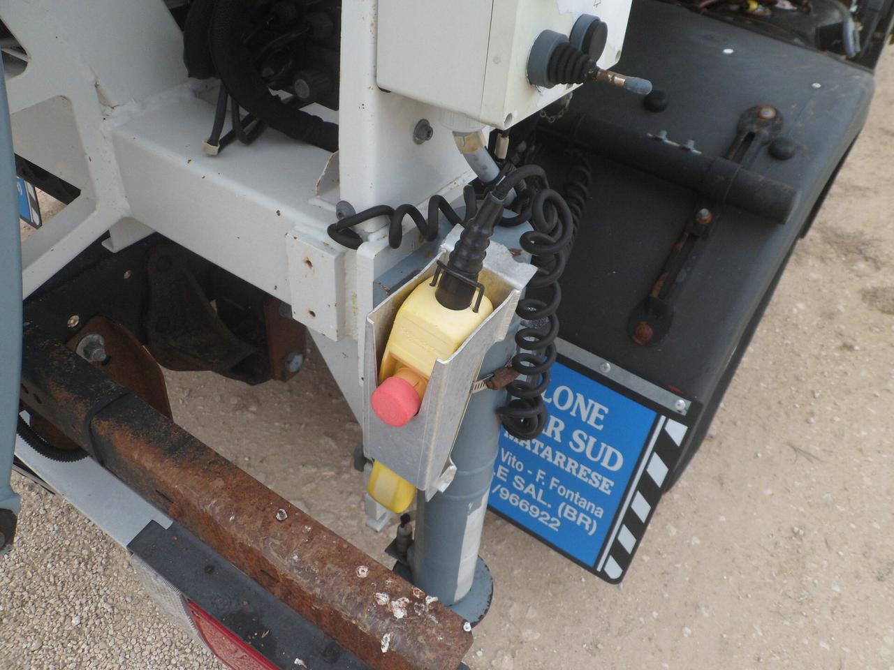 Isuzu M21 compattatore