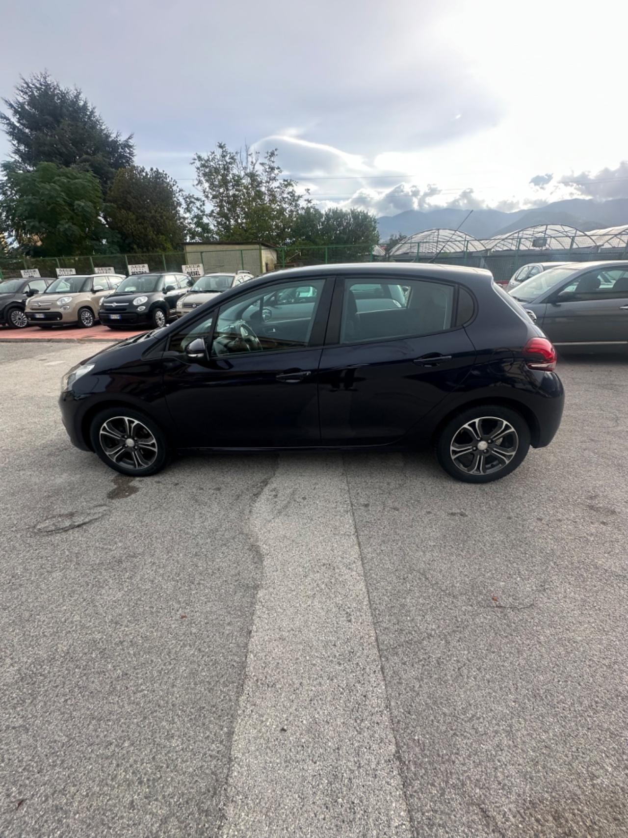 Peugeot 208 PureTech 82 5p. GPL Active