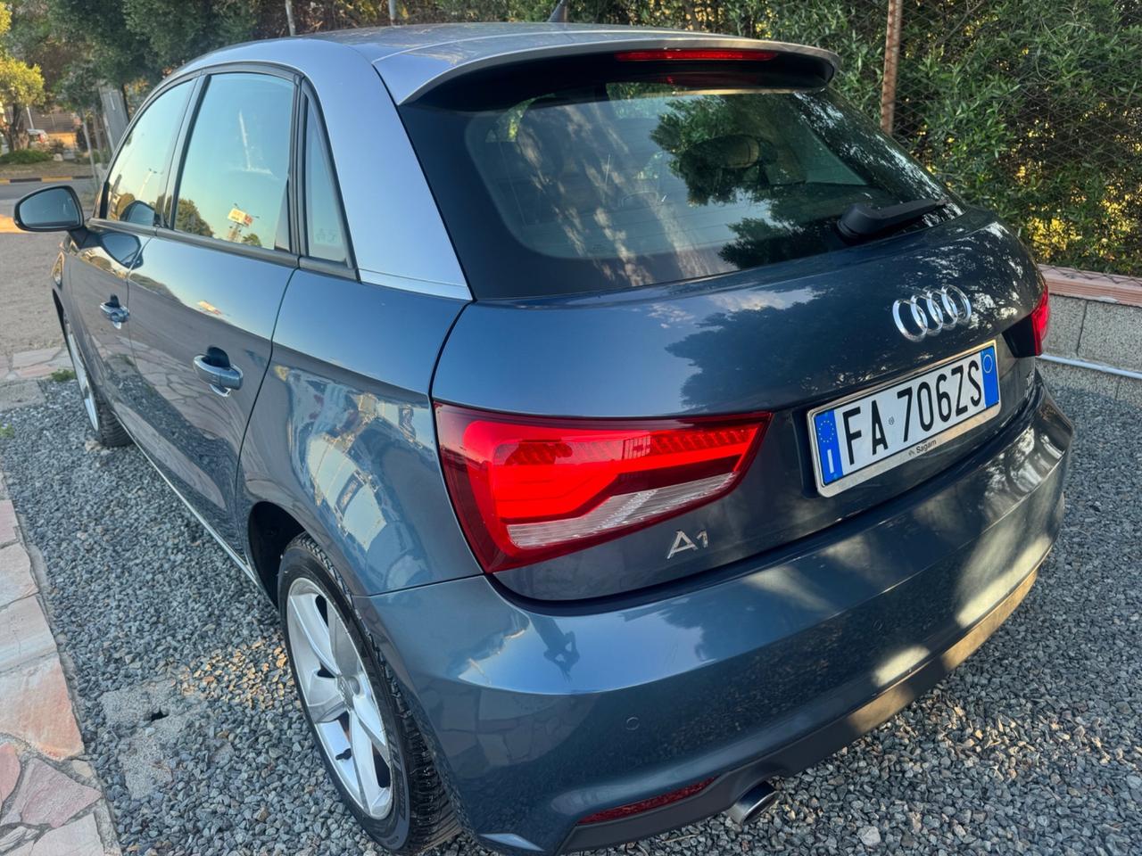 Audi A1 SPB 1.4 TDI ultra S tronic Metal plus