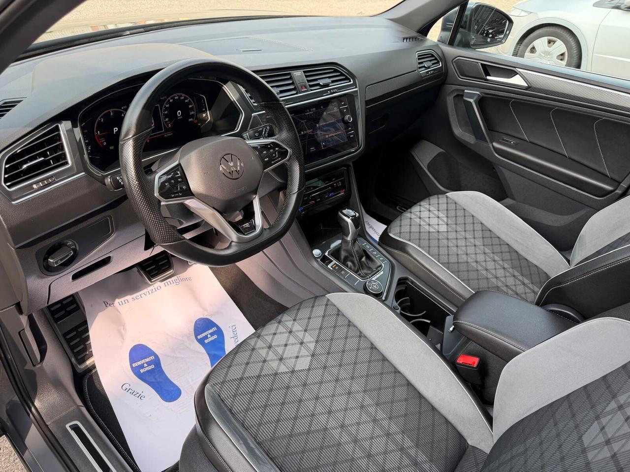 Volkswagen Tiguan 2.0 TDI 200 CV SCR DSG 4MOTION R-Line TETTO APRIBILE