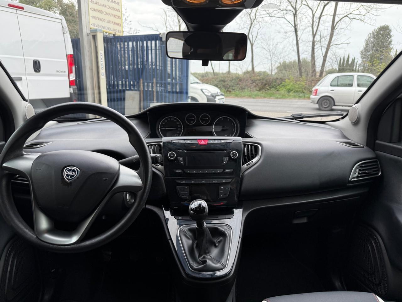 Lancia Ypsilon 1.3 MJT 16V 95 CV 5 porte S&S Elefantino